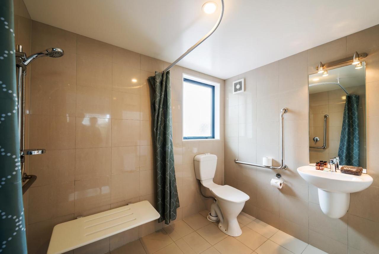 123 Motel Christchurch Bagian luar foto